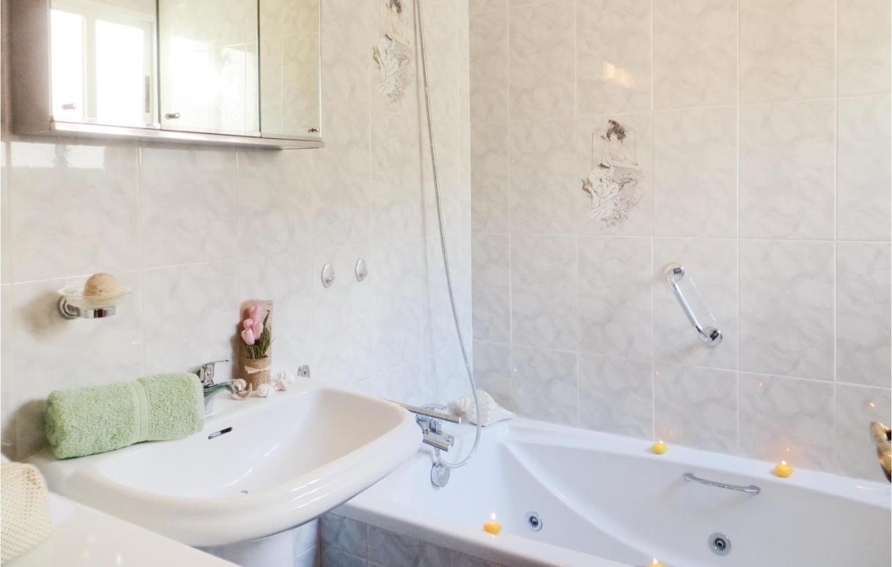 2 Bedroom Stunning Apartment In Torrevieja Zewnętrze zdjęcie